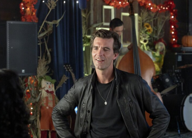 Lucas Bryant portraying Duke Sterling on Country At Heart